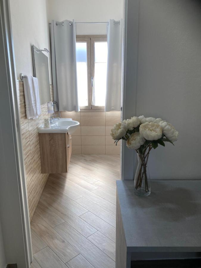 Domoblu Camere In Centro Tortolì Екстериор снимка