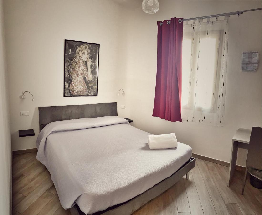 Domoblu Camere In Centro Tortolì Екстериор снимка